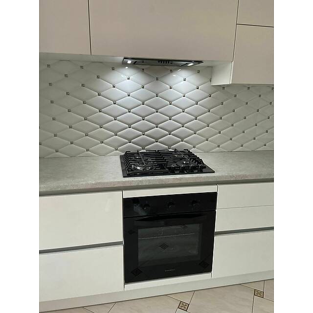 Керамические ромбы белые с серебристыми вставками