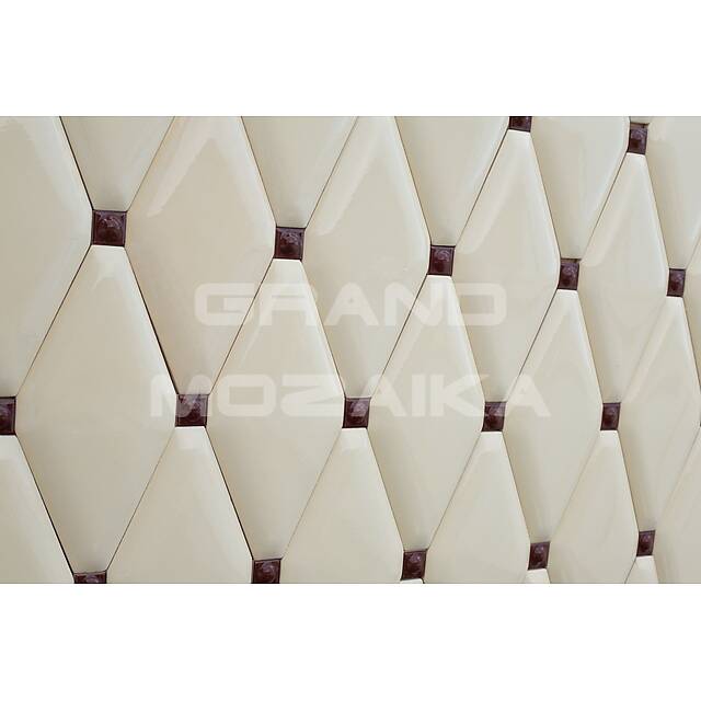  Керамические ромбы бежевые с коричневыми вставками