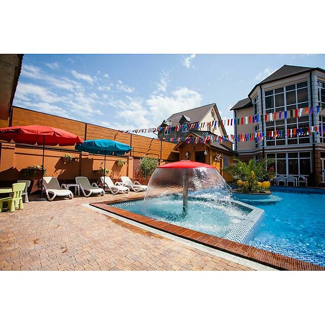 Уличный бассейн мини гостиница