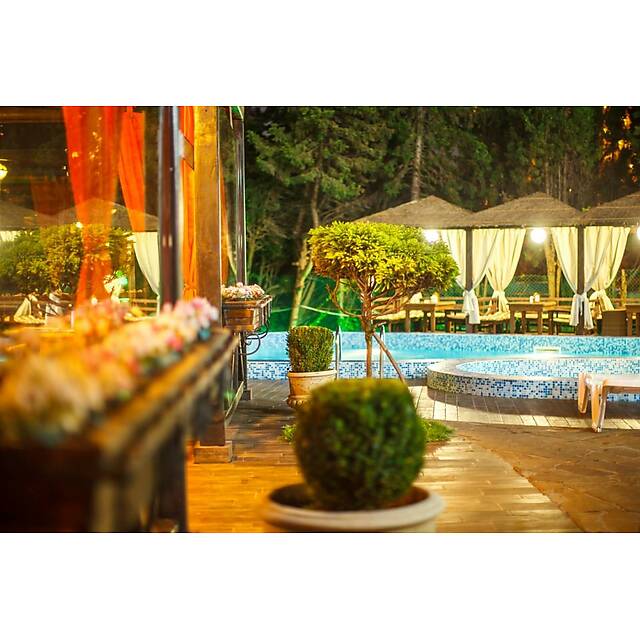 Уличный бассейн гостевой дом 