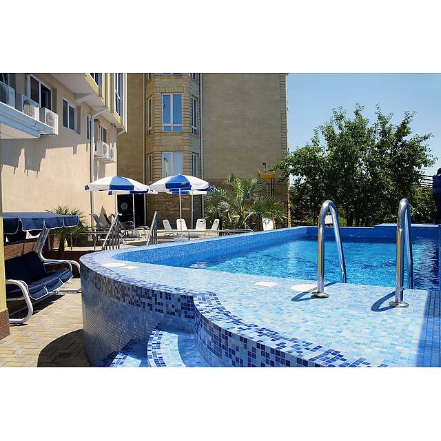 Уличный бассейн