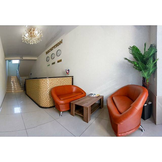 Ресепшен из стеклянной мозаики