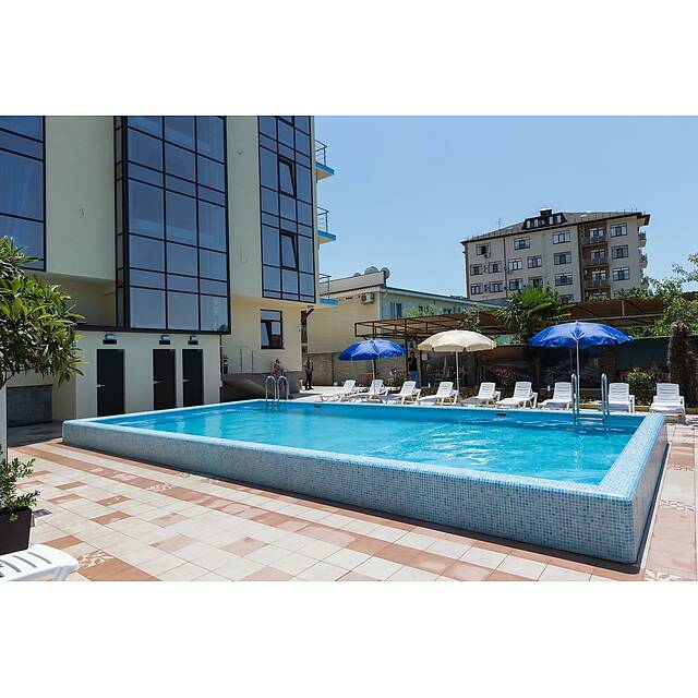 Уличный бассейн прямоугольный