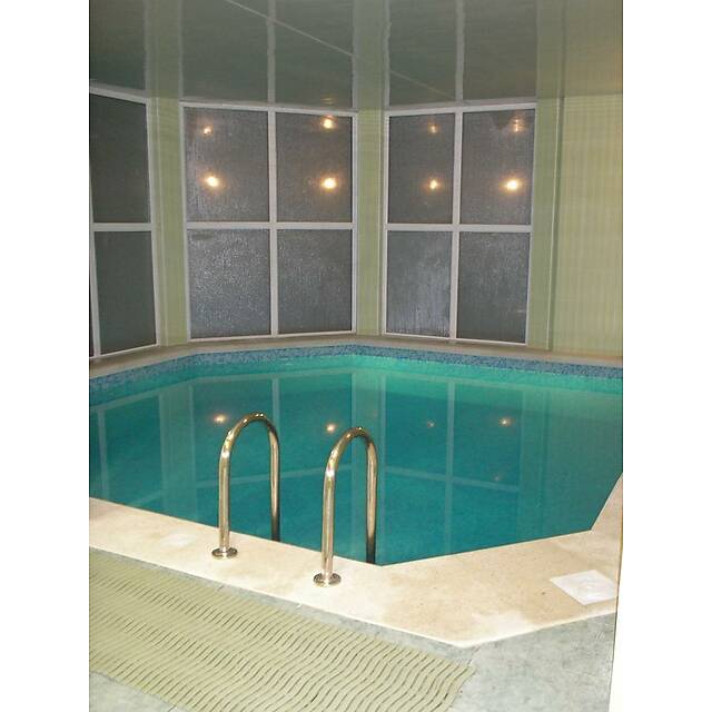 Купель из синией мозаики