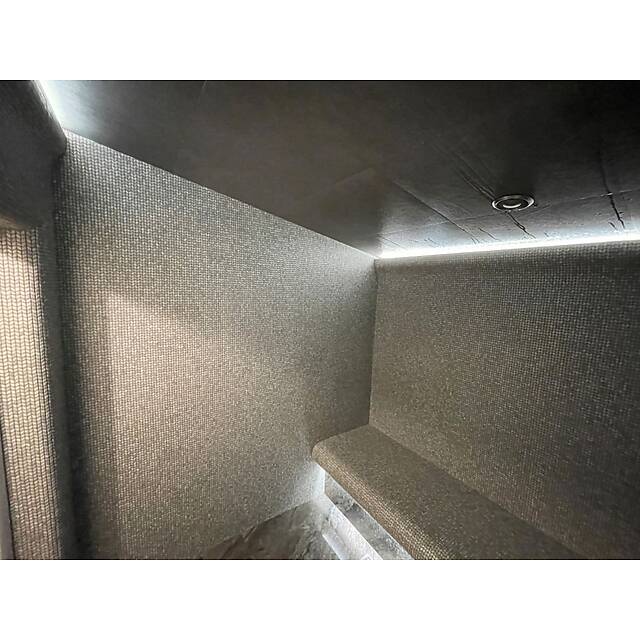 Серый хаммам из стеклянной мозаики