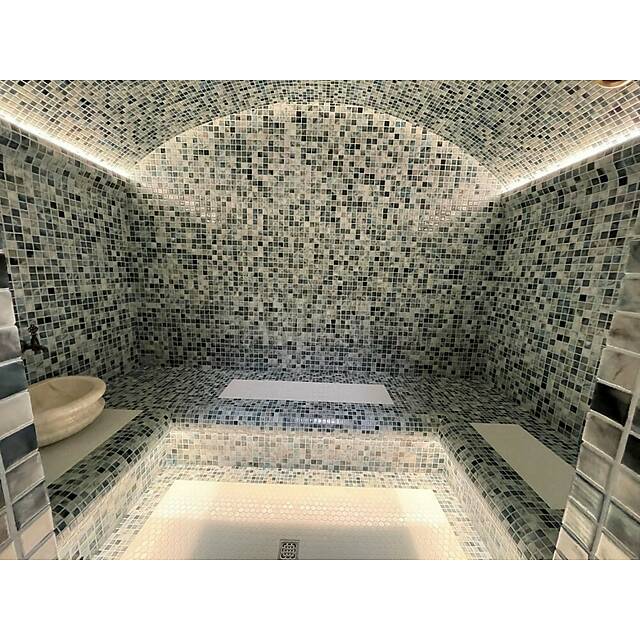 Хаммам из стеклянной мозаики Nature