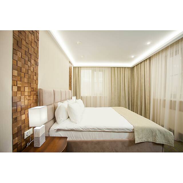 Гостиничный номер с мозаикой из дуба