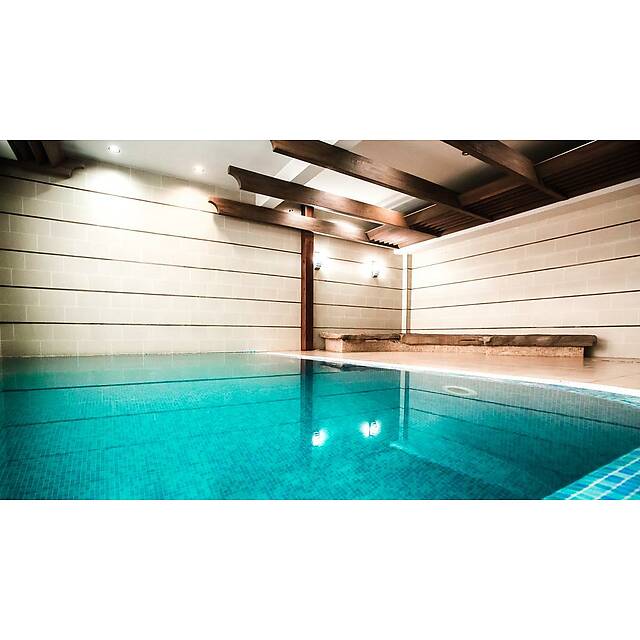 Бассейн спа зона