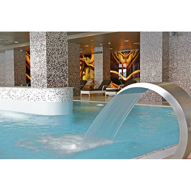 Бассейн спа зона