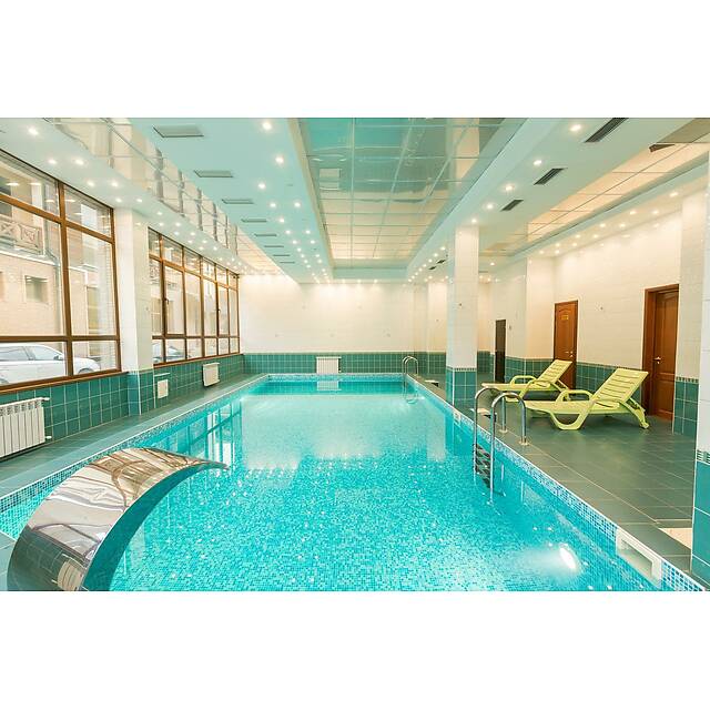 Бассейн в спа-зоне