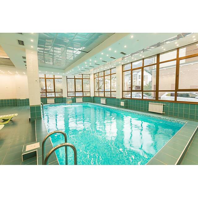 Бассейн в спа-зоне