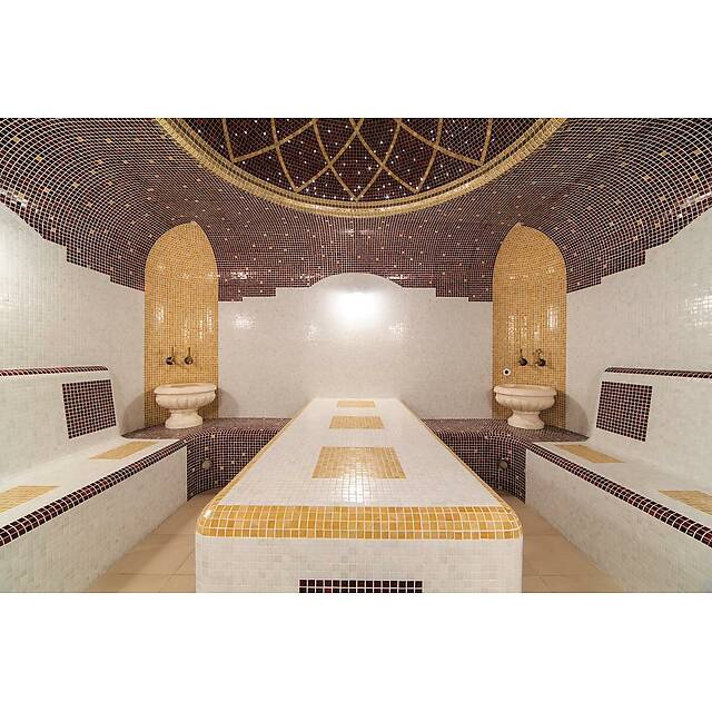 Хаммам из мозаики бело-бордовый