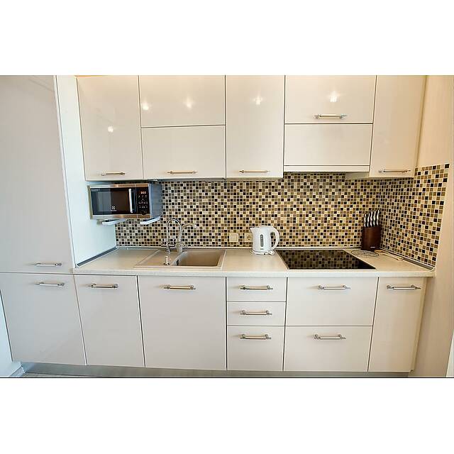 Кухня фартук с бежевым миксом