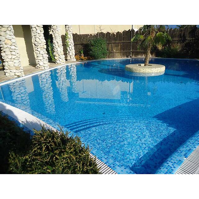 Уличный бассейн