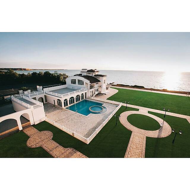 Уличный бассейн мини гостиница