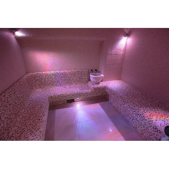 Хаммам из мраморной мозаики