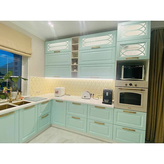  Керамические ромбы бежевые с золотыми вставками