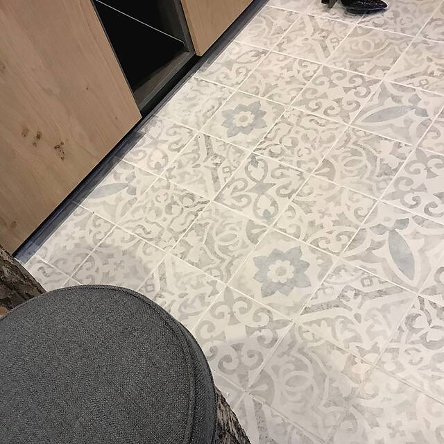 Напольная плитка из керамогранита, серия Siena