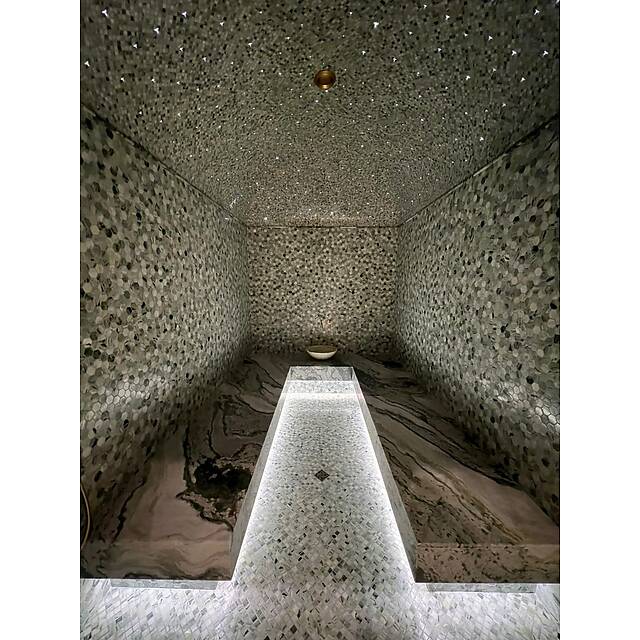 Хаммам из зеленого мрамора