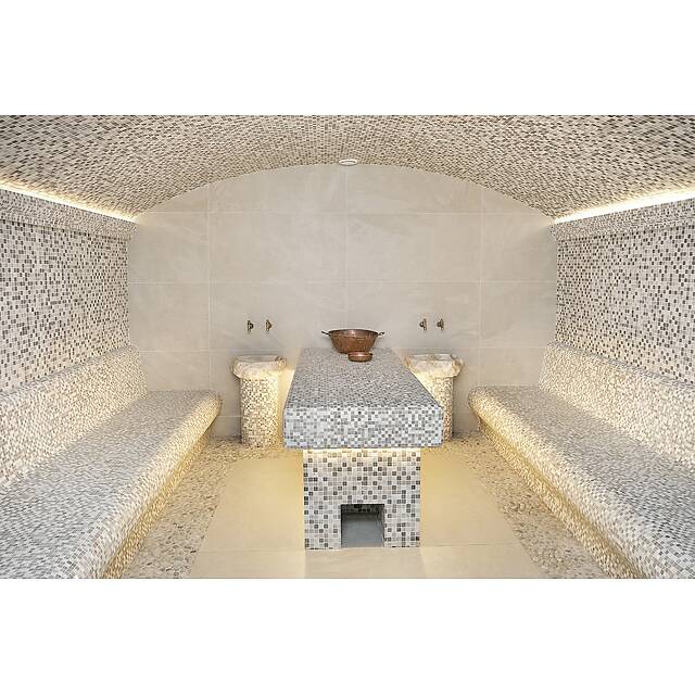 Хаммам из серого мрамора