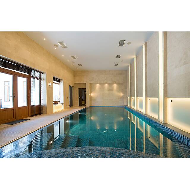 Бассейн синий стеклянная мозаика с авантюрином