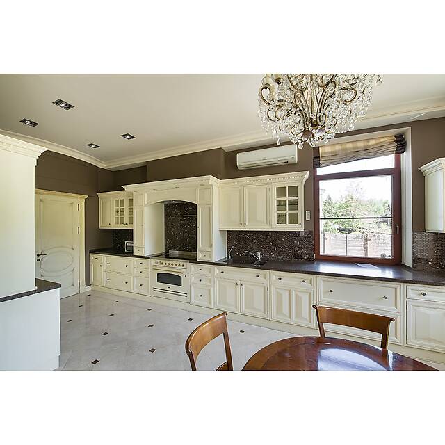 Кухня коричневая мозаика из натурального камня