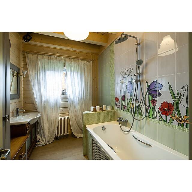 Ванная комната стеклянная мозаика с добавлением смальты