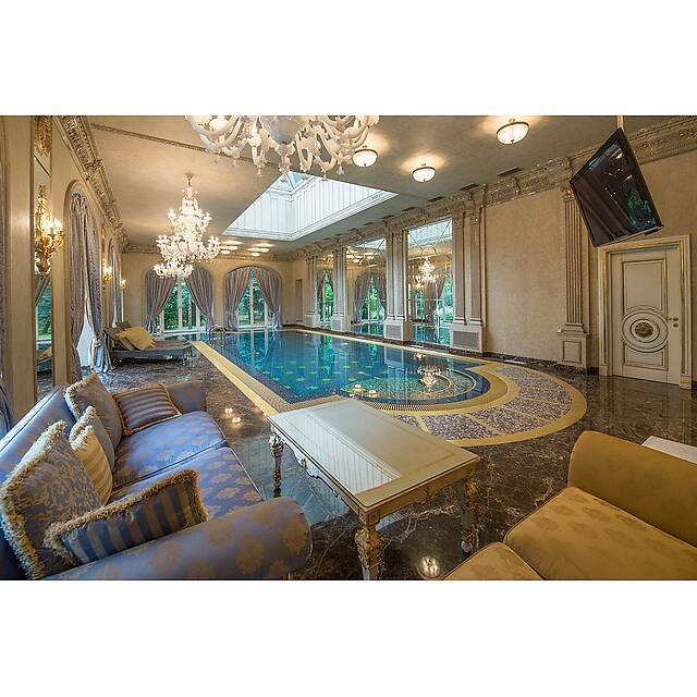 Бассейн стеклянная мозаика