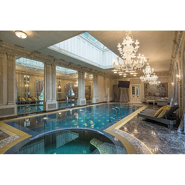 Бассейн стеклянная мозаика