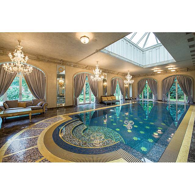 Бассейн стеклянная мозаика