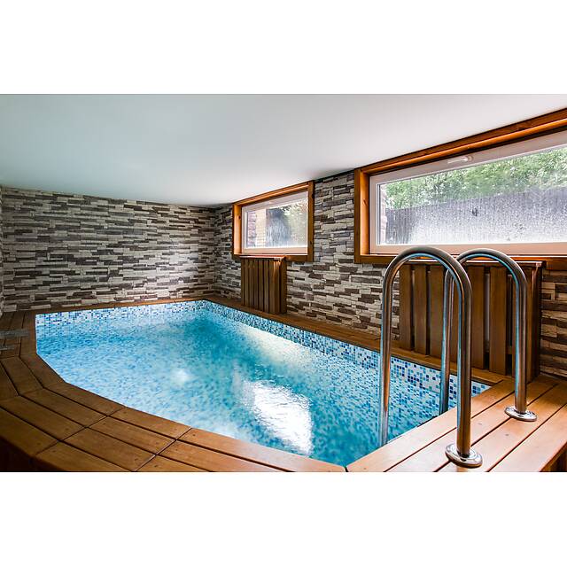 Бассейн стеклянная мозаика голубой микс