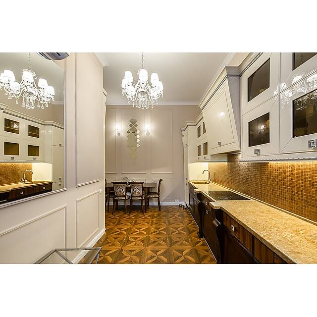 Кухня стеклянная мозаика под дерево