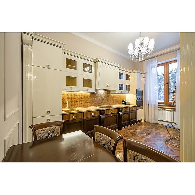 Кухня стеклянная мозаика под дерево