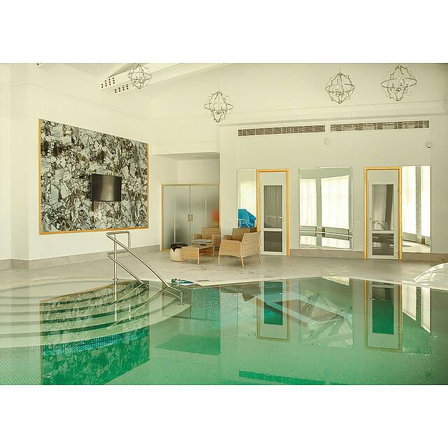 Бассейн стеклянная мозаика с перламутром, серия Iris