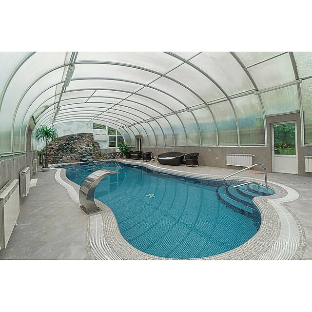 Бассейнс серой и голубой мозаикой