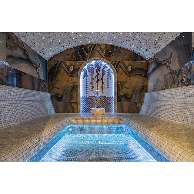 Хаммам со светлой мозаикой