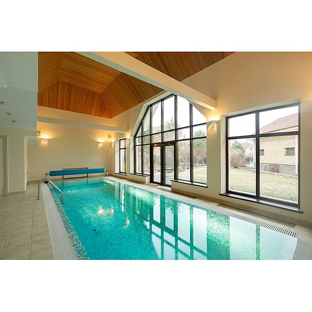 Бассейн из стеклянной мозаики 