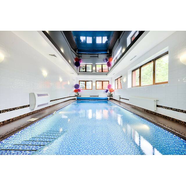 Бассейн из стеклянной мозаики 