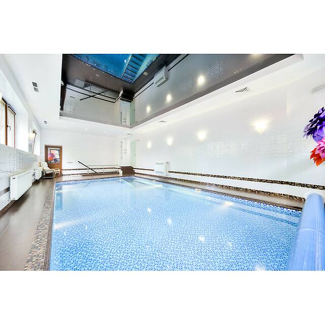 Бассейн из стеклянной мозаики 