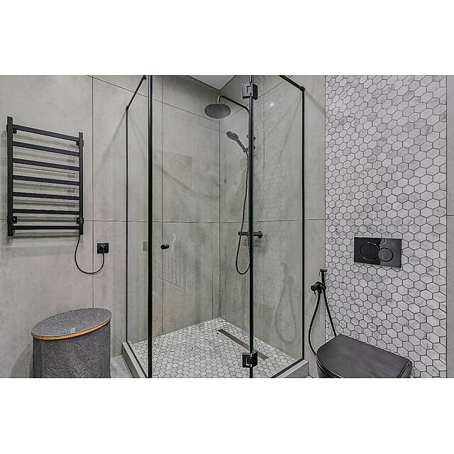 Душ с мозаикой из керамики