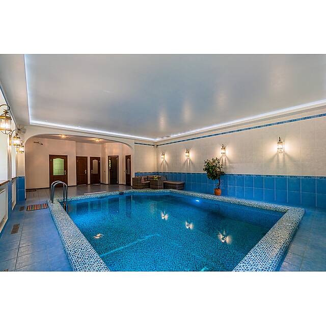 Бассейн из стеклянной мозаики 