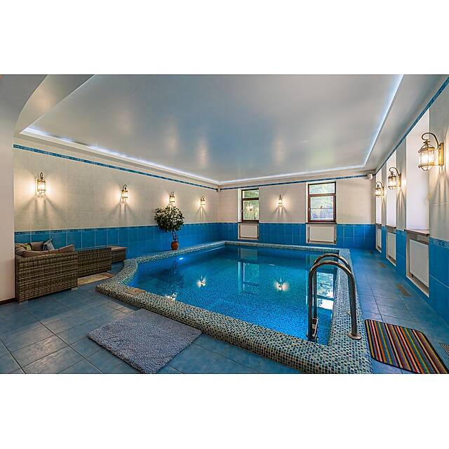 Бассейн из стеклянной мозаики 