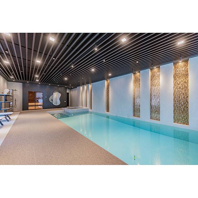 Бассейн из стеклянной мозаики 