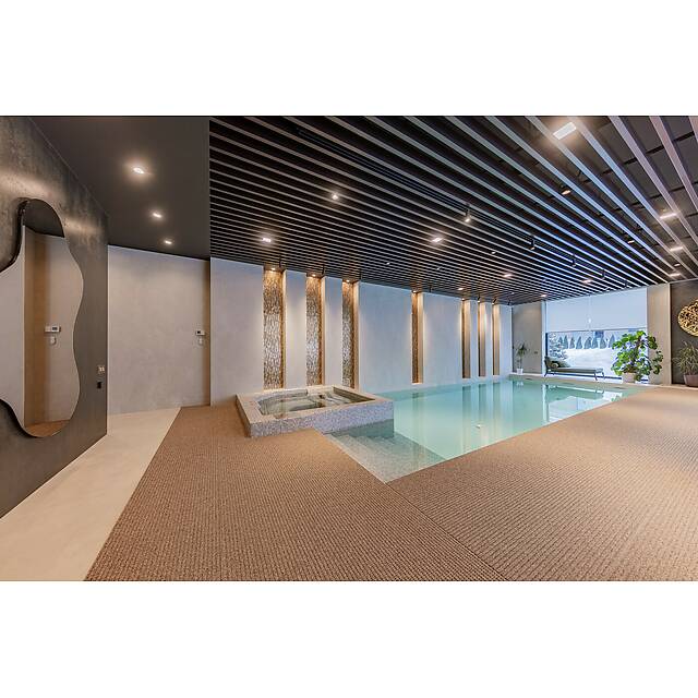 Бассейн из стеклянной мозаики 