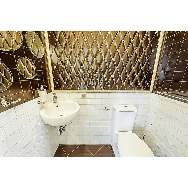 Туалет с мозаикой ромбы