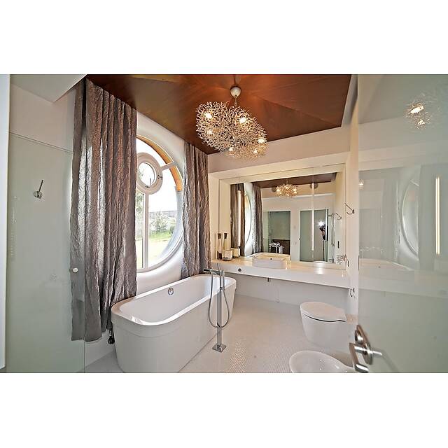 Ванная комната пол из стеклянной мозаики